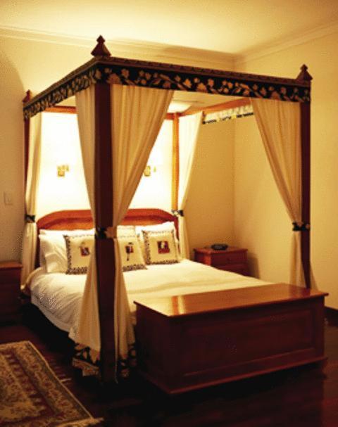Queen Suite